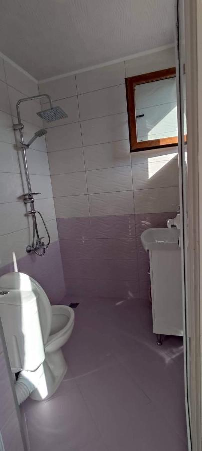 Guest House Proynovi คาโลเฟอร์ ภายนอก รูปภาพ